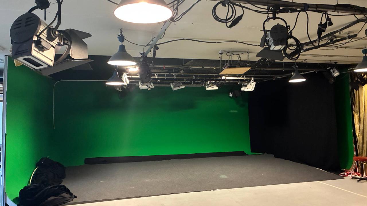 Studio fond vert - plateau et éclairage